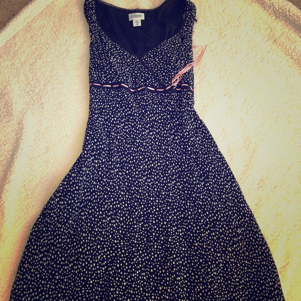 ♥️Motherhood Maternity polka dot dress♥️